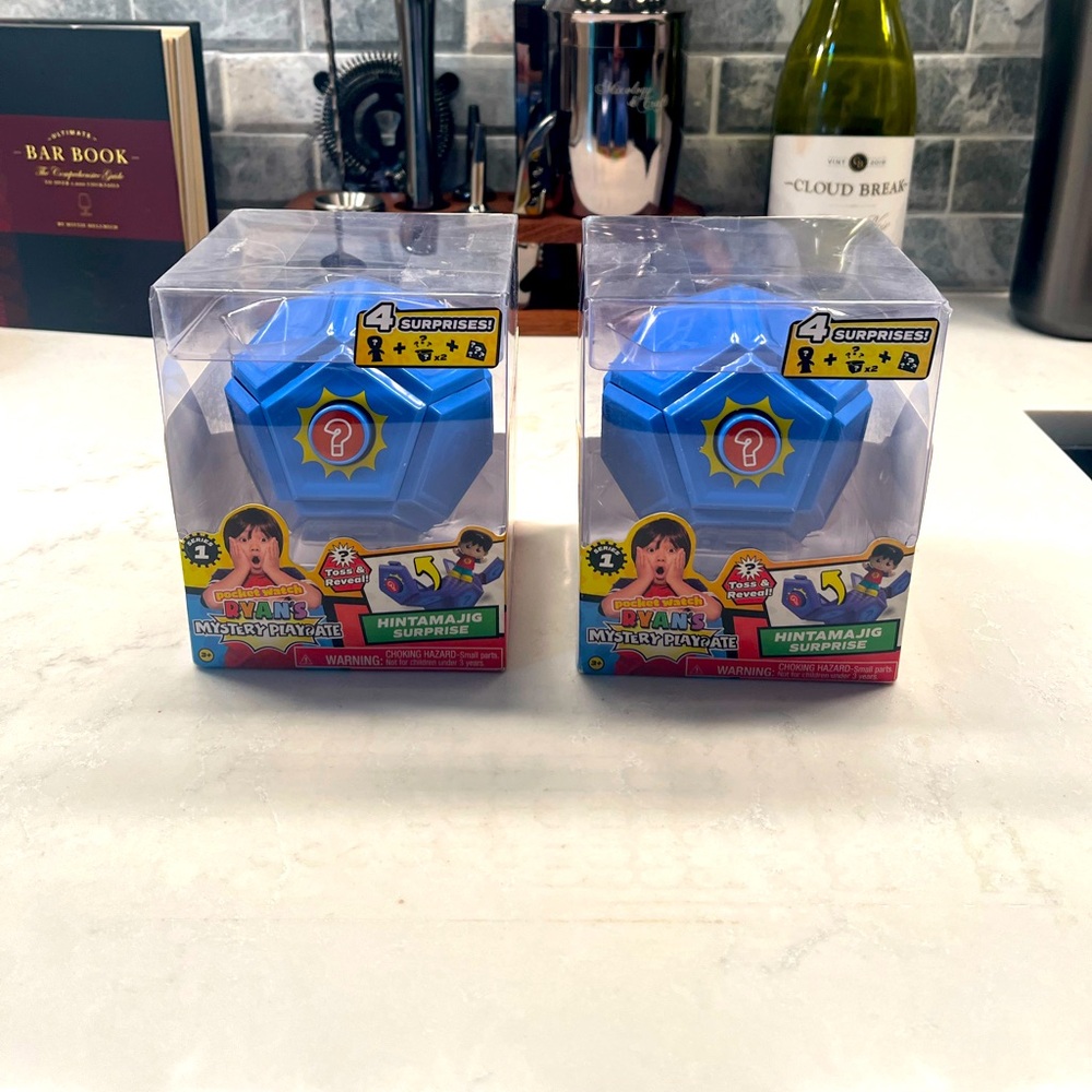 Set of 2)Pocket Watch Ryan's world mystery Playdate Series 1 Hintamajig Surprise